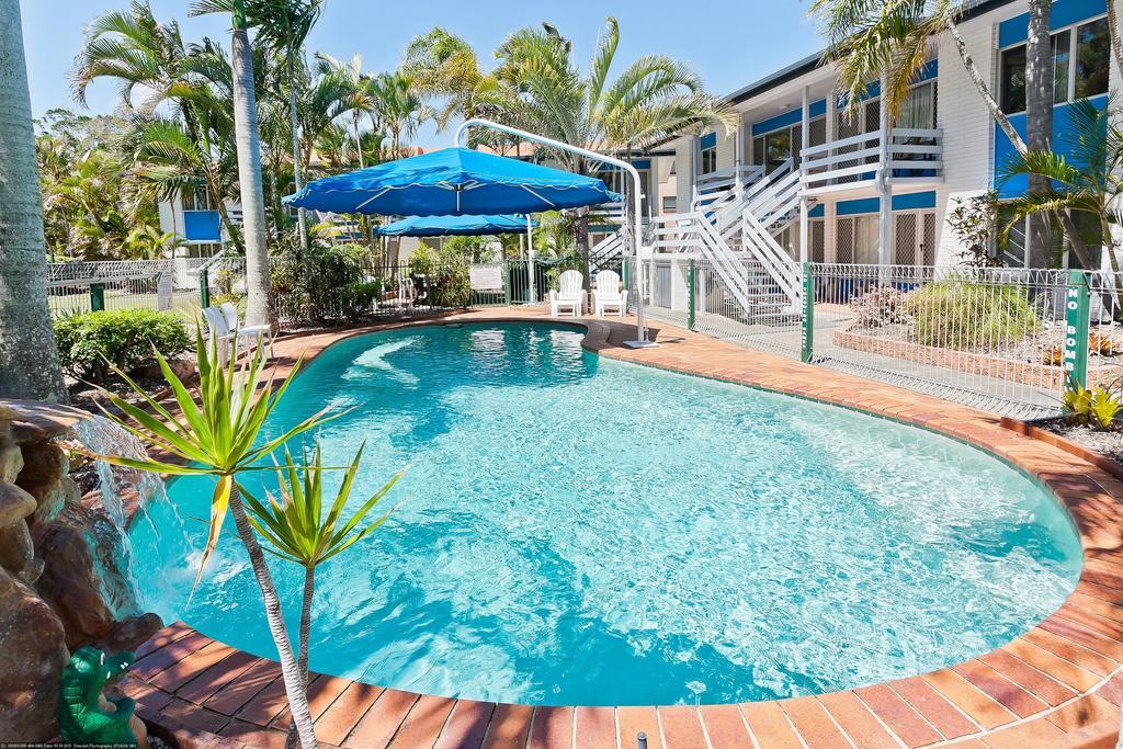 Silver Sands Apartments Харві-Бей Екстер'єр фото