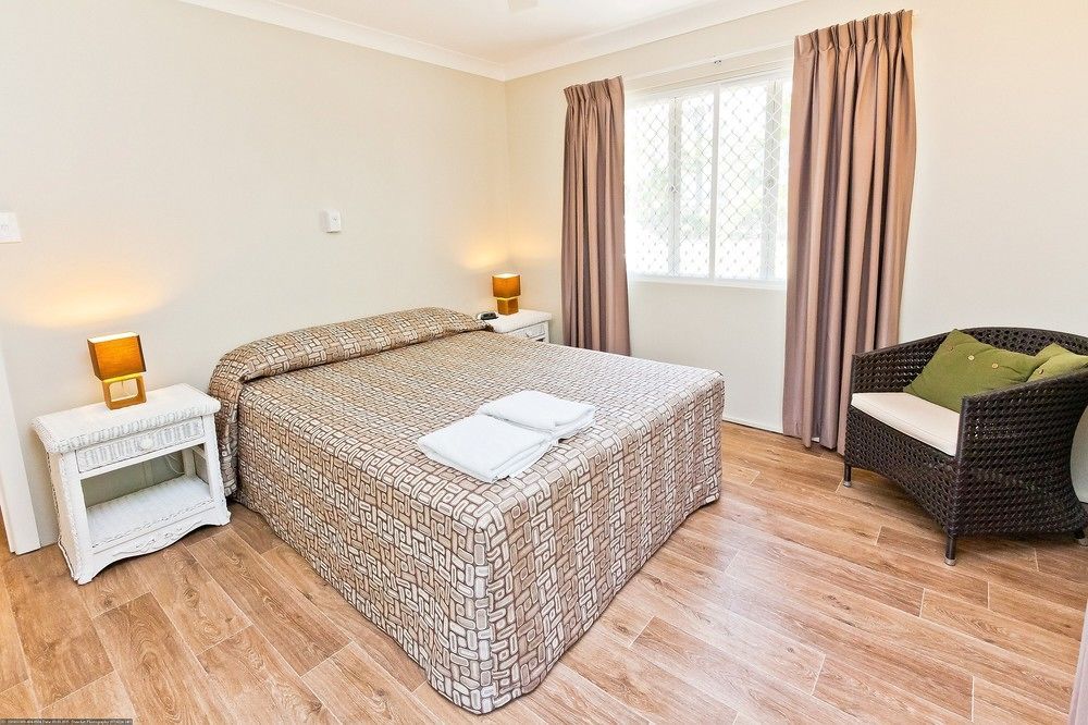 Silver Sands Apartments Харві-Бей Екстер'єр фото