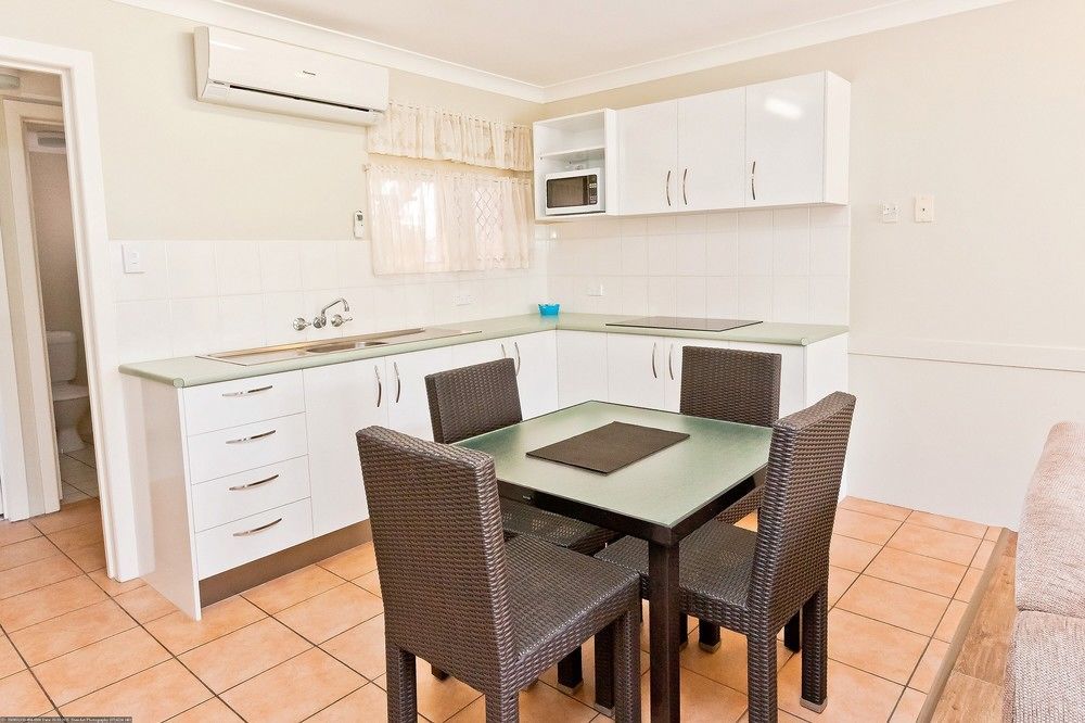 Silver Sands Apartments Харві-Бей Екстер'єр фото